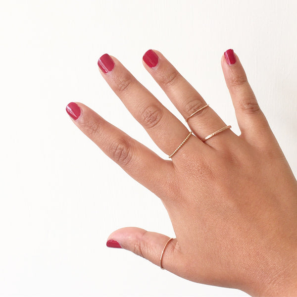 How to wear and style midi rings